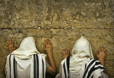 The Weekday Amidah: Themes of Jewish Prayer