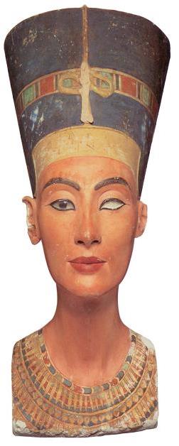 Nefertiti's_Head (1)