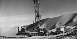 Standard Oil of California Discovers Oil in Bahrain